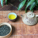 Ấm chè và chén chè