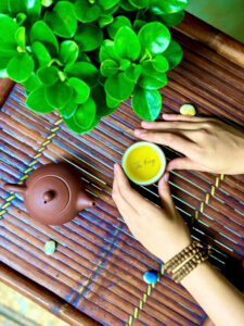 ảnh chén chè thái nguyên