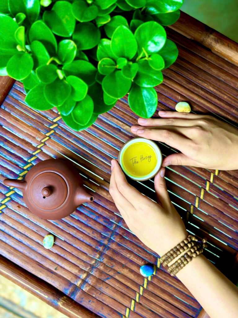 ảnh chén chè thái nguyên