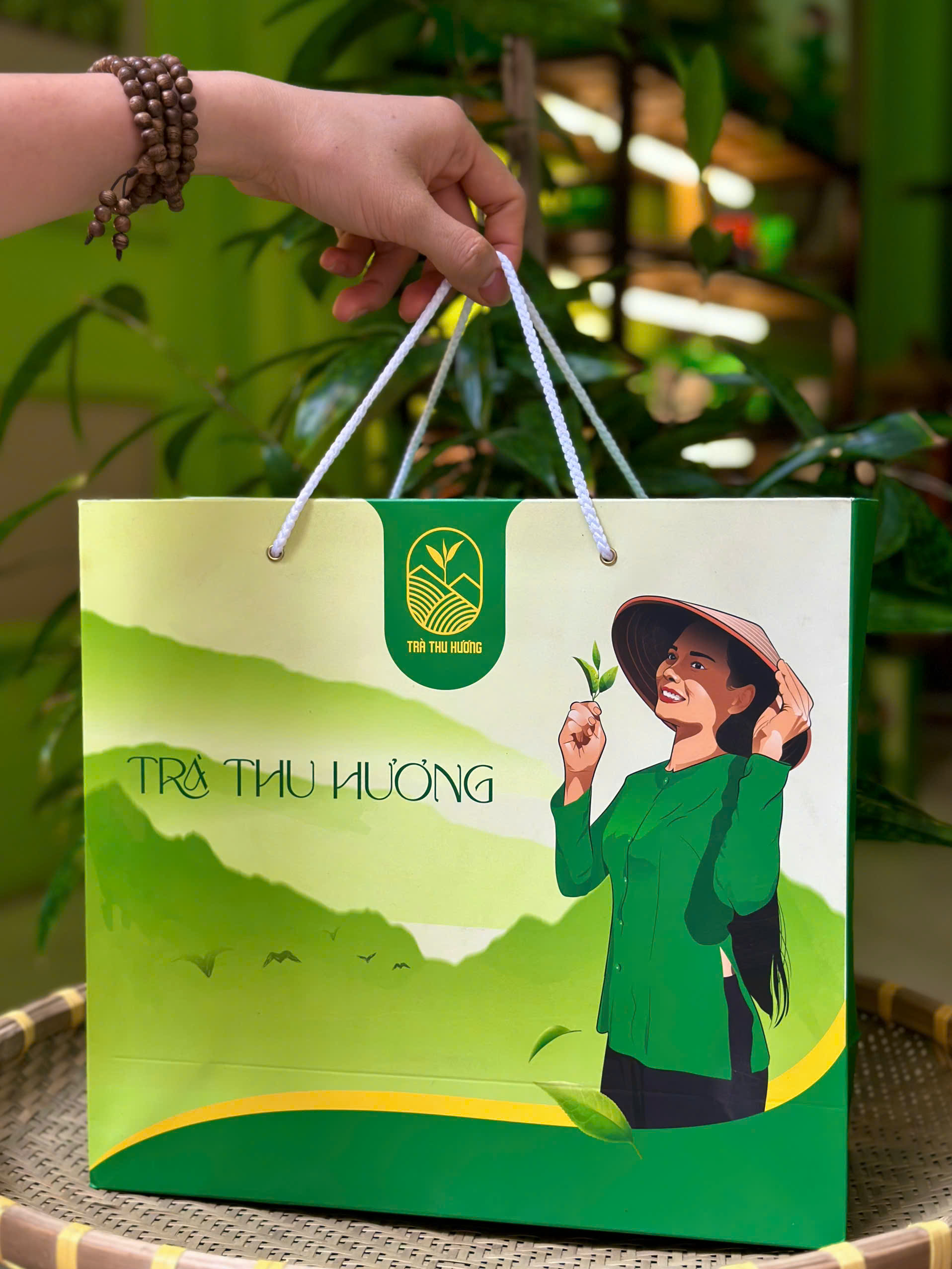 Hộp biếu đựng chè Hộp biếu _Chè Thái Nguyên