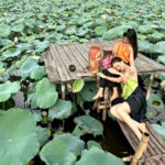 ảnh chụp bên bãi sen