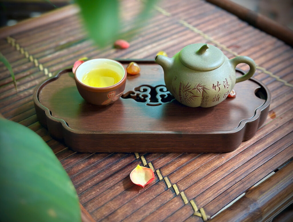 ảnh ấm trà Thái Nguyên