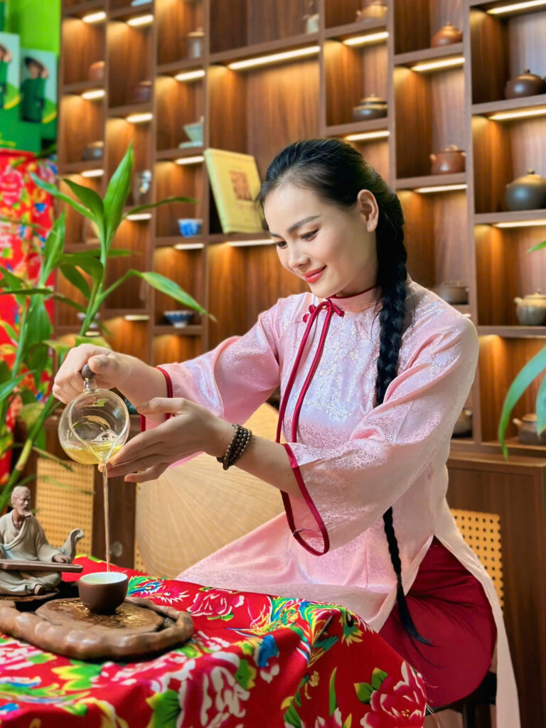 chè thái nguyên Thu Hương